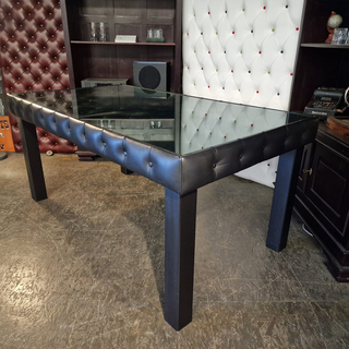 Eetkamertafel Chesterfield, Caleb, zwart