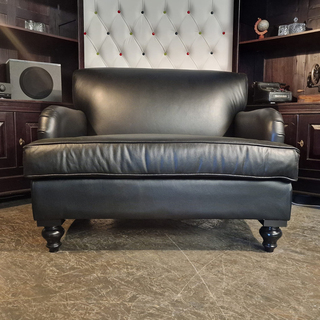 2-Zits Bank Chesterfield, Bolton, zwart