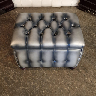 Hocker Chesterfield, Boxstool, zilver