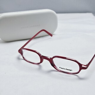 Fred Paris bril in Marc Jacobs case