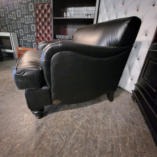 2-Zits Bank Chesterfield, Bolton, zwart