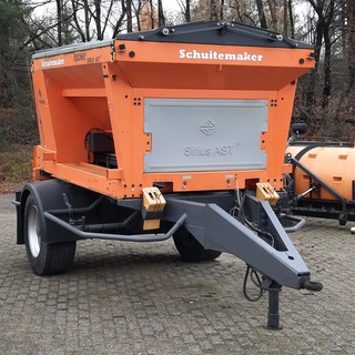 Zoutstrooier op aanhanger, Schuitemaker, SW3800 Epoke Sirius AST 3,5m2
