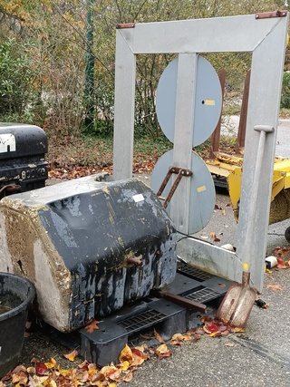 Front gewicht met actiebord