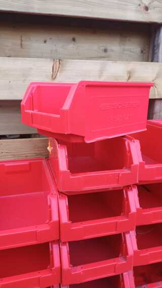 ca.78x Magazijnbakken met grijp opening Schafer, Rood