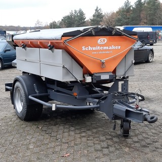 Zoutstrooier op aanhanger, Schuitemaker, S2400 TSR Epoke Igloo S2400-1