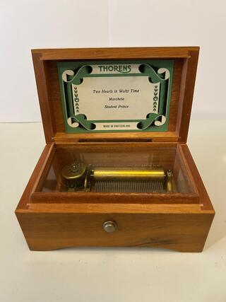 Muziek Speeldoos, Thorens ,  3 melodien ca 1950-1960