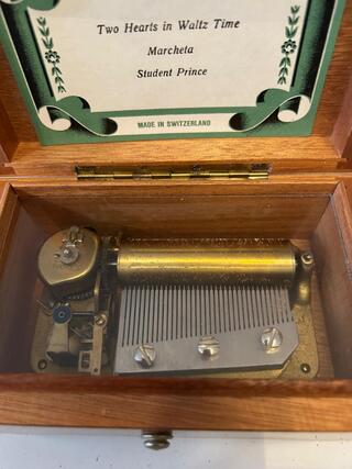 Muziek Speeldoos, Thorens ,  3 melodien ca 1950-1960