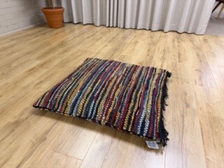 Lederen zitkussen, Moods