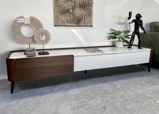 TV-meubel met wit marmeren blad, By Italia, Walnoot / Wit Marmer