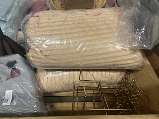 Partij (online) winkelvoorraad w.o. woondecoratie