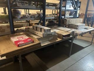 Partij (online) winkelvoorraad w.o. meubelen w.o. Baninni, DreamLand