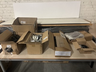 Partij fiets artikelen en onderdelen w.o. bagagedrager, fietsverlichti