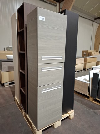 Hoge kast grijs eiken