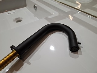 Fonteinkraan Hotbath, Cobber, matzwart