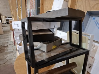 Diverse fontein-frames en plankjes