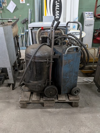 2x Nostalgisch olie/vernevelapparaat