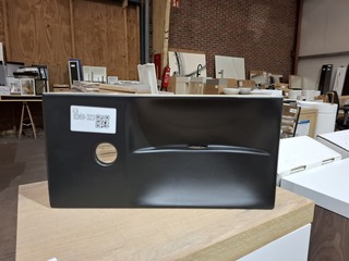 Fontein Clou, mat zwart