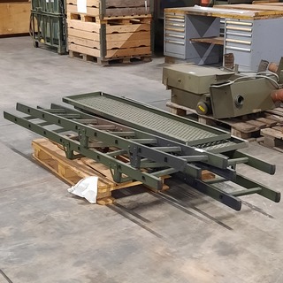 Diverse trappen en roosters