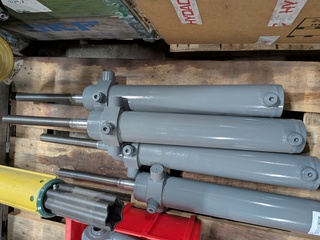 4x Hydraulische cilinder