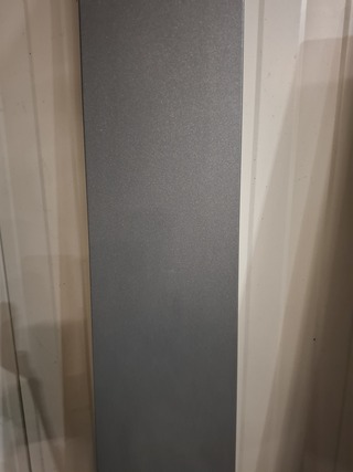 Elektrische designradiator VASCO, BEAMS, grijs metallic