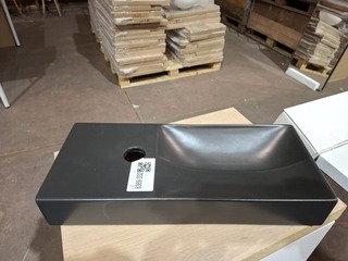 Fontein Clou, Vale, mat zwart