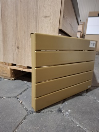 Designradiator Vasco, 9899 Gold