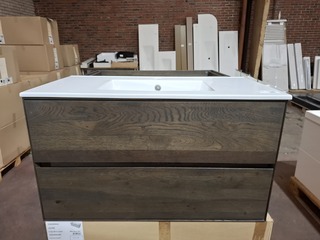 Badmeubel donker eiken