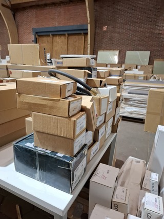 Assortiment Hotbath accessoires en toebehoren