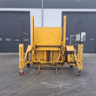 Containerkantelaar/ laadsysteem, Stansz, 2010.046, 2010