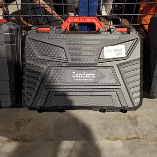 Spijker pistool SanderZ, 2025