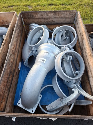 Pallet met buismateriaal