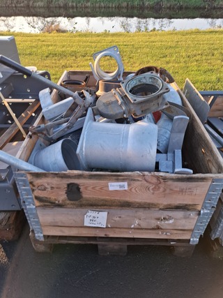 Pallet met bemester onderdelen