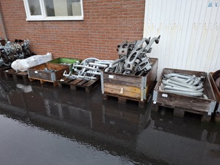 5x Pallet bemesteronderdelen o.a. uitlopen