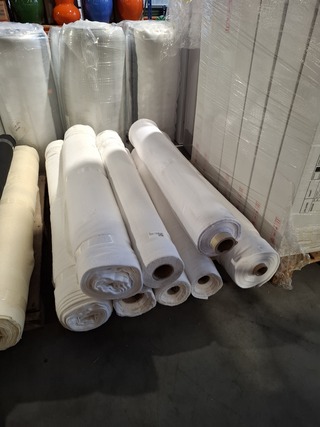 8x Rol Witte bedtextiel assorti