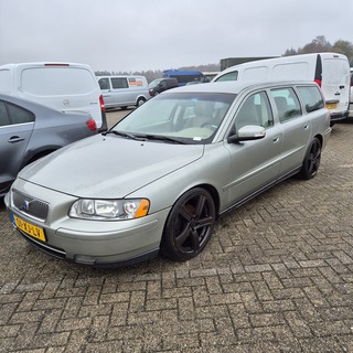 Personenauto Volvo, V70 2.4D, groen, bouwjaar 2007