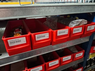 Diverse ijzerwaren o.a. plunjers