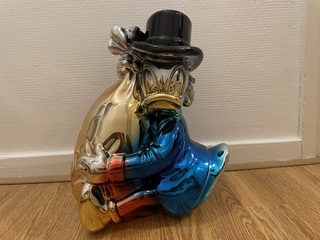 Dagobert Duck Money Hugger beeld