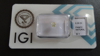 Natural diamond | 0.30ct ( IGI Gecertificeerd )