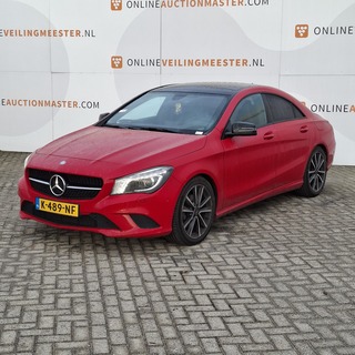 Personenauto Mercedes-Benz, CLA-Klasse 180, rood, bouwjaar 2013