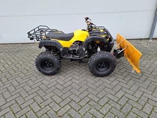 Sneeuwschuiver Quad