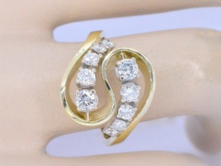 Gouden ring met diamanten