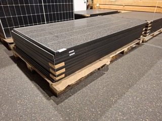 10x Zonnepaneel Hyundai, HI-S440HG