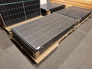 10x Zonnepaneel Hyundai, HI-S440HG