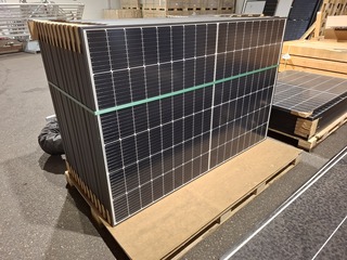 25x Zonnepaneel Longi, LR5-54HPH-415M