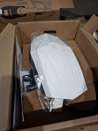 Elektrische auto lader Volt time, Source 2 Cable, wit, bouwjaar 2024