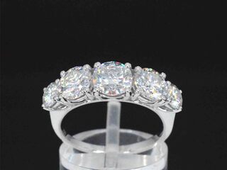 Witgouden ring met 2.90 carat briljanten