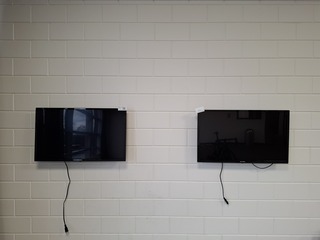 2x Led televisie Salora, 32led1600