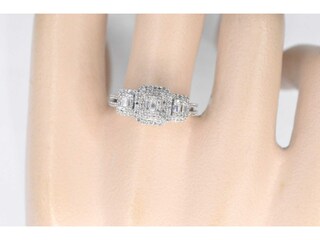 Witgouden trinity ring met diamanten