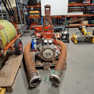 Waterpomp + diverse koppelstukken