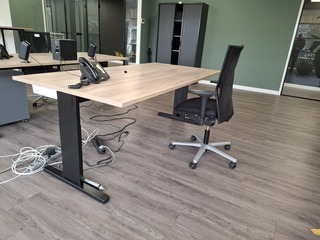 Bureau met bureaustoel